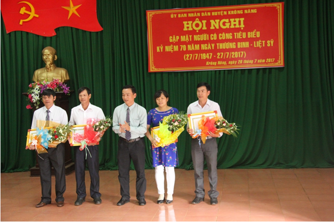 Gặp mặt người có công tiêu biểu nhân kỷ niệm 70 năm ngày Thương binh Liệt sỹ 27/7.